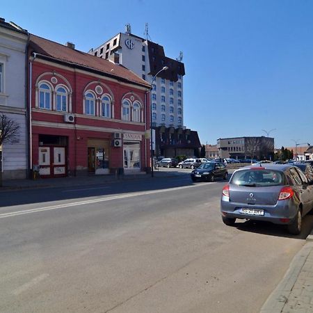 Apartament 11 Central Marosvásárhely Kültér fotó