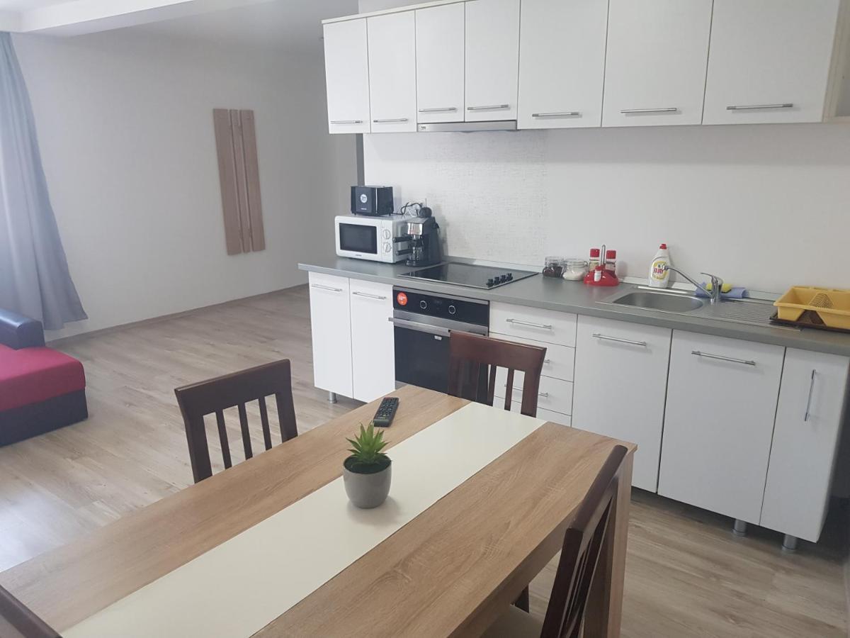 Apartament 11 Central Marosvásárhely Kültér fotó