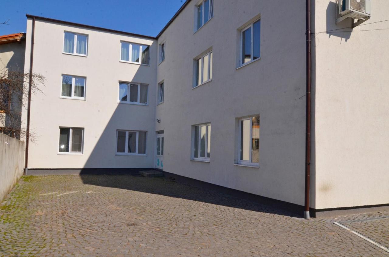 Apartament 11 Central Marosvásárhely Kültér fotó