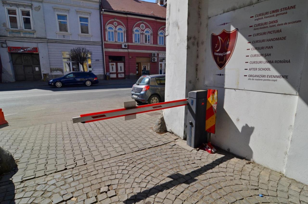 Apartament 11 Central Marosvásárhely Kültér fotó