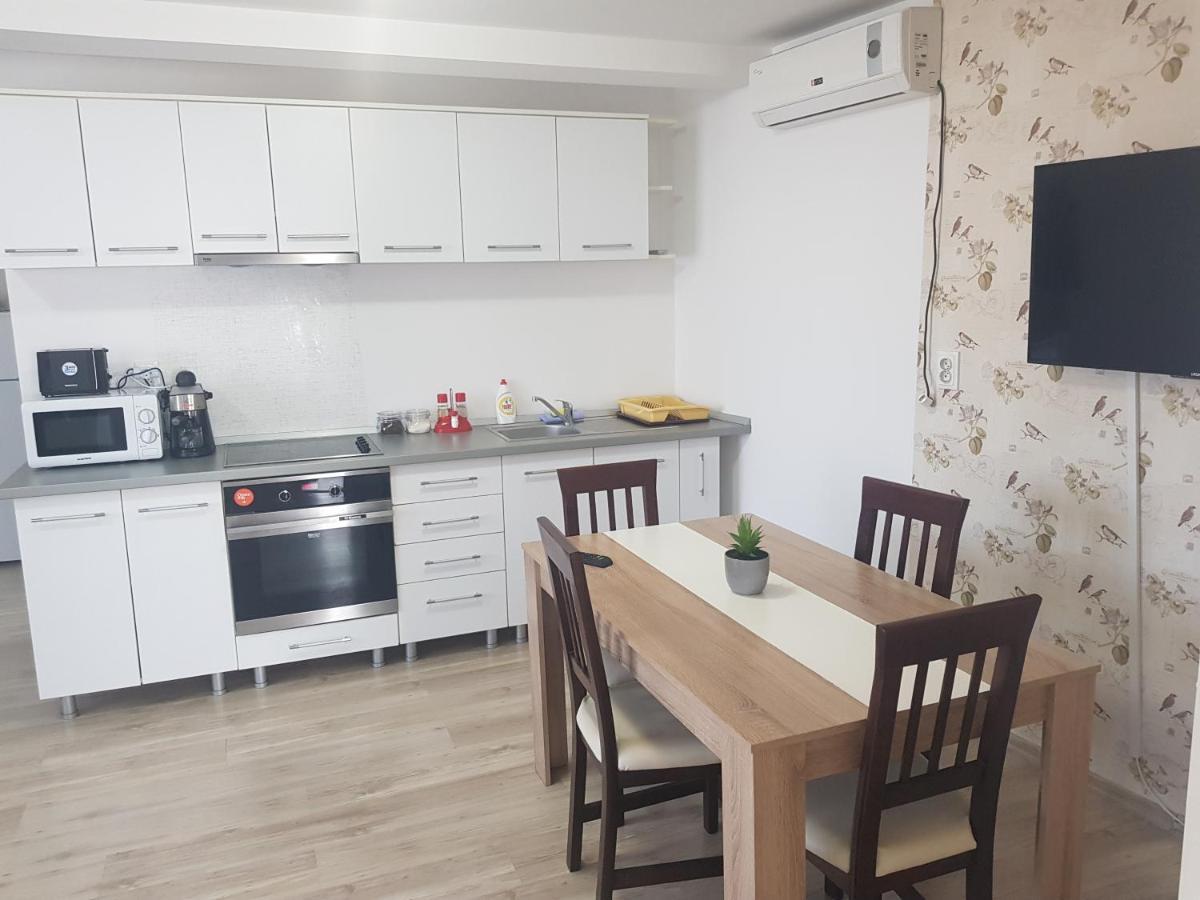 Apartament 11 Central Marosvásárhely Kültér fotó